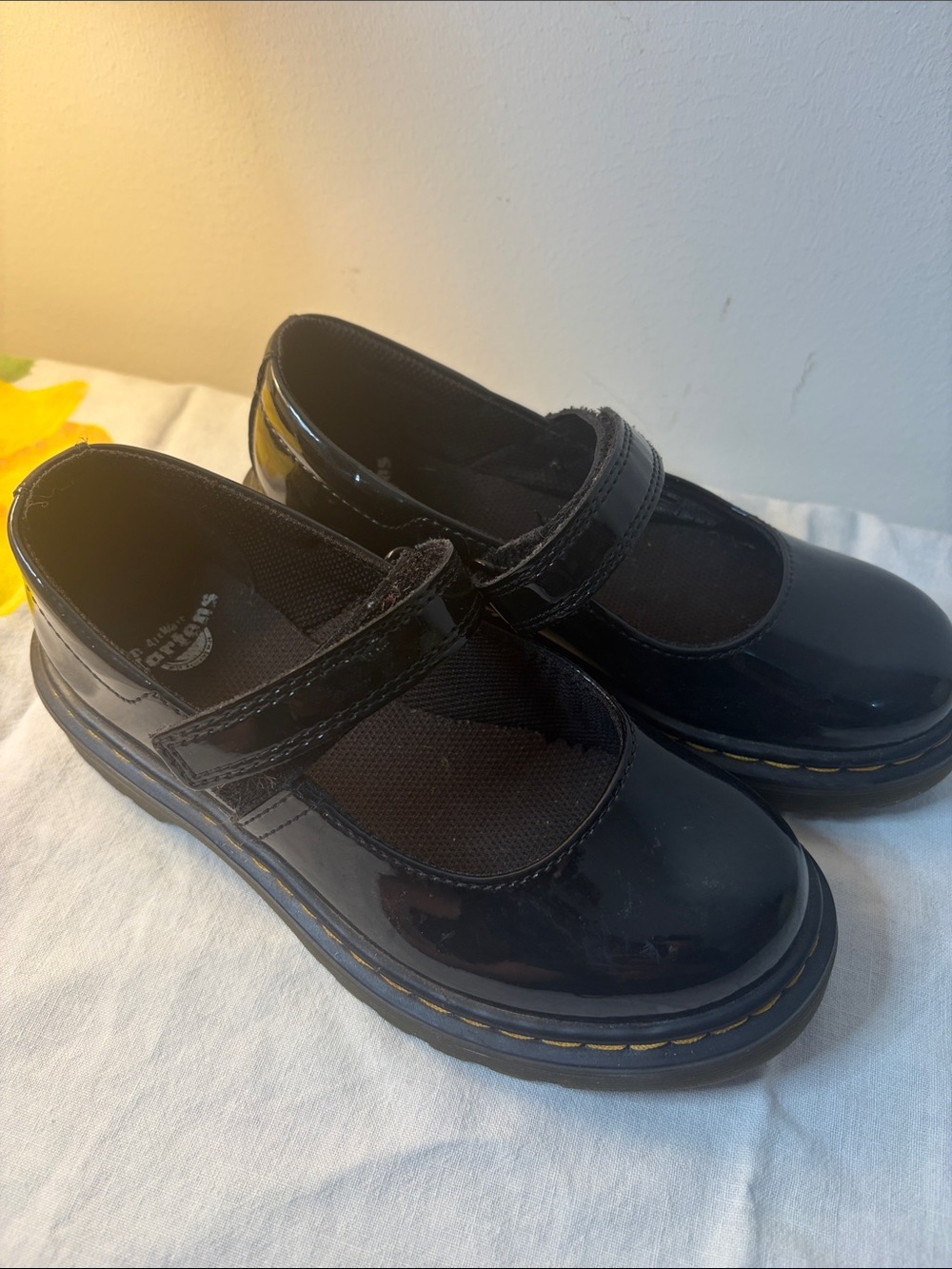 Dr. Martens kids Girls' Maccy J Mary Jane Shoe (sz 13)